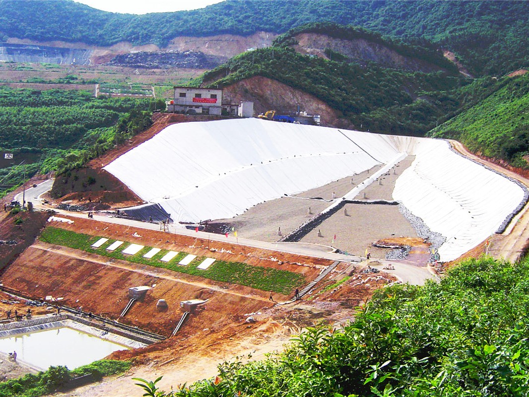 某垃圾填埋场坝体稳定性检测鉴定评估